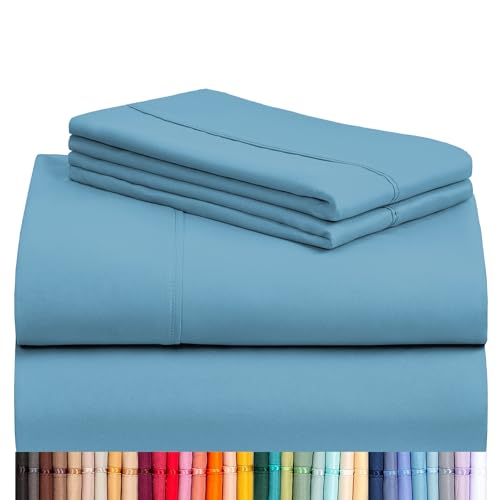 a stack of blue sheets